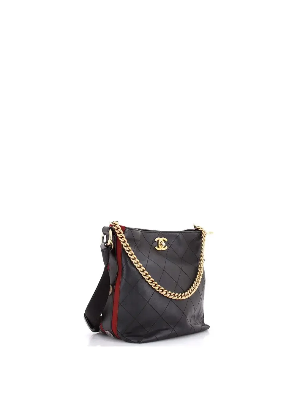 CHANEL elevate your